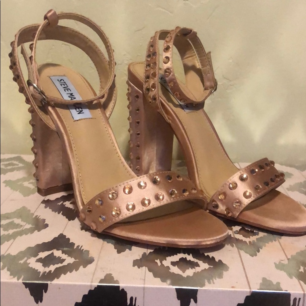 Pastel pink, blingy Steve Madden Heeled Sandals